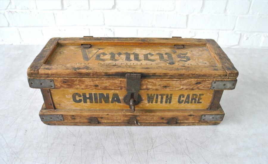 Early 20th Century Travelling China Box