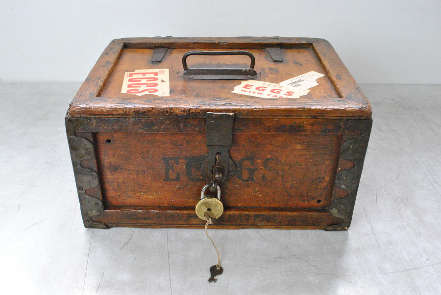 Early 20th Century Travelling Eggs Box